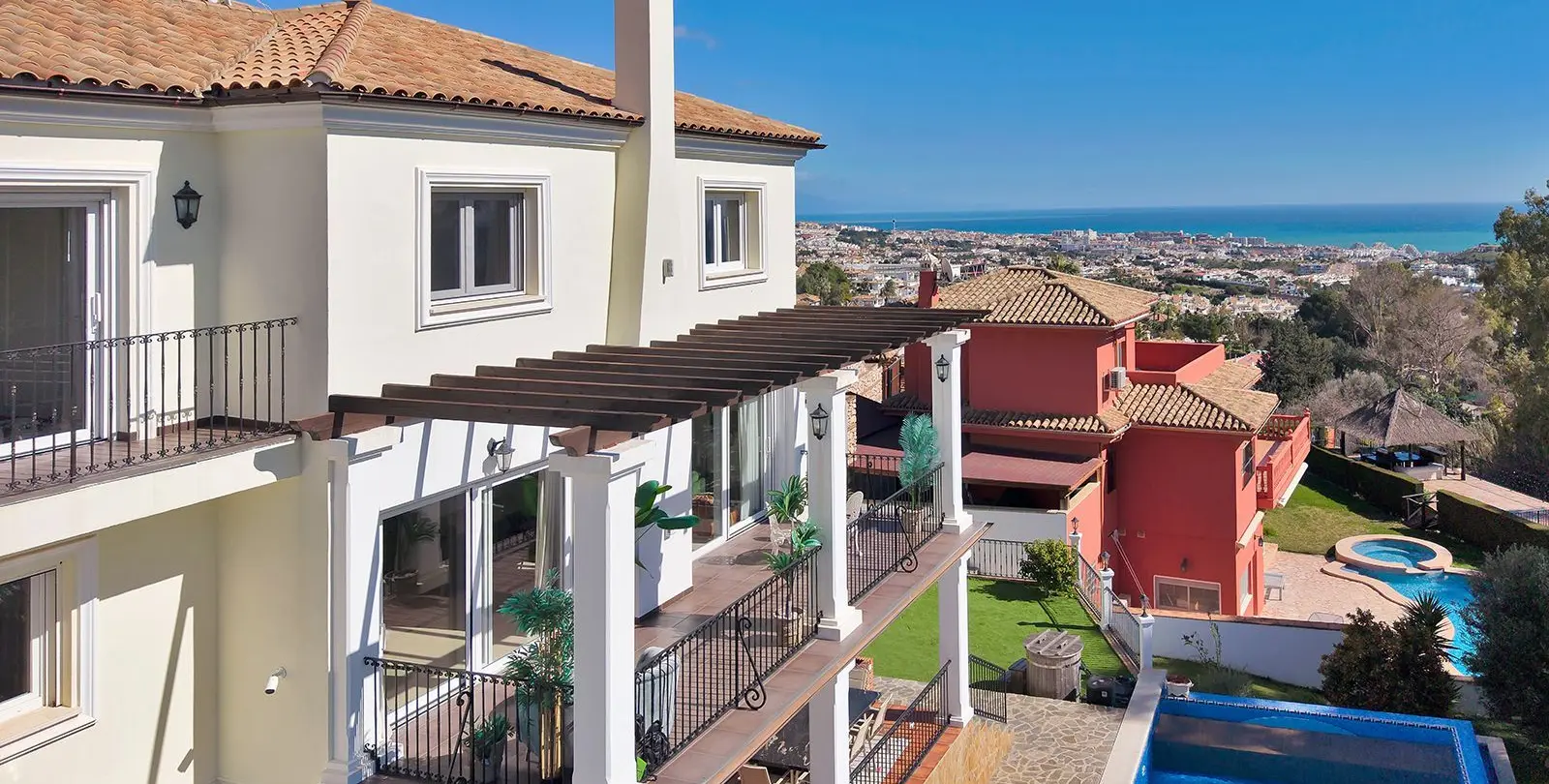 Sale of detached villa in Benalmadena 42