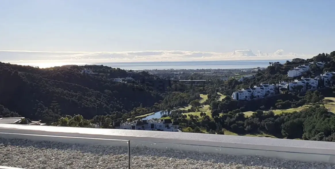 Sale of residential plot in Benahavís 17