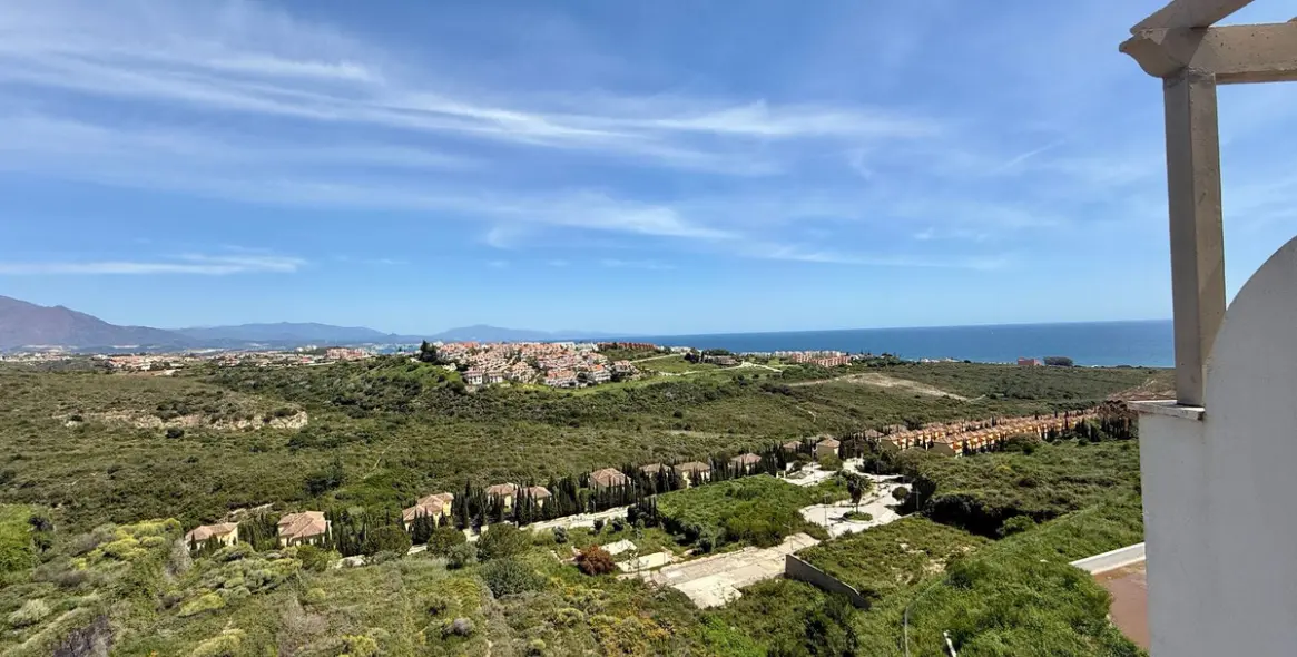 Alquiler a largo plazo de ático en Manilva 2