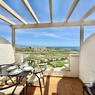 Alquiler a largo plazo de ático en Manilva