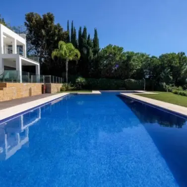 Alquiler a largo plazo de adosado en Sierra Blanca