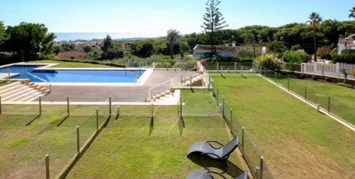 Долгосрочная аренда таунхауса в Sierra Blanca 24