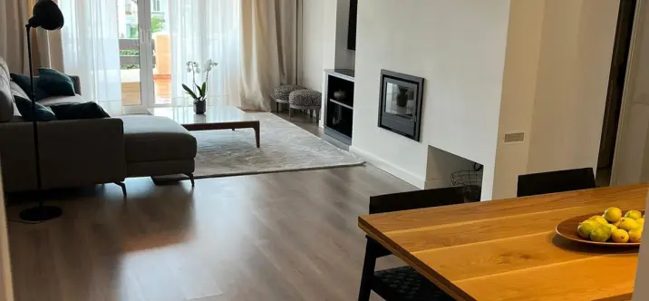 Долгосрочная аренда апартаментов на среднем этаже в Sierra Blanca 0