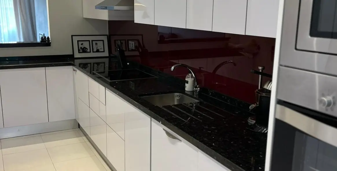 Долгосрочная аренда апартаментов на среднем этаже в Sierra Blanca 4