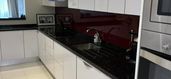 Долгосрочная аренда апартаментов на среднем этаже в Sierra Blanca 3