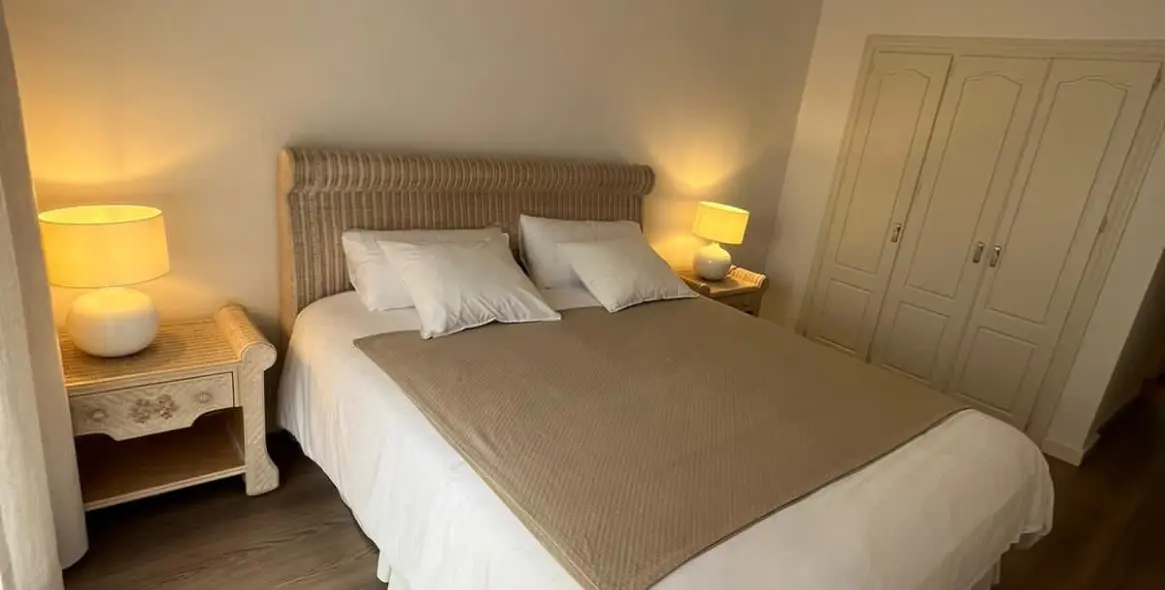 Долгосрочная аренда апартаментов на среднем этаже в Sierra Blanca 8