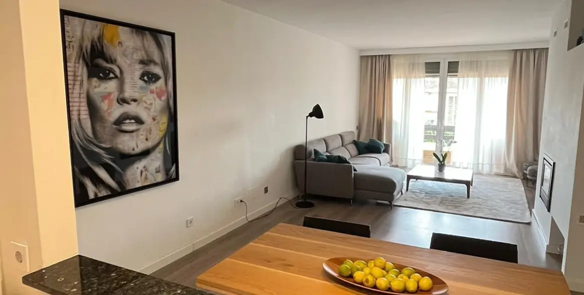 Долгосрочная аренда апартаментов на среднем этаже в Sierra Blanca 18