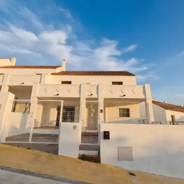 Продажа таунхауса в Doña Julia