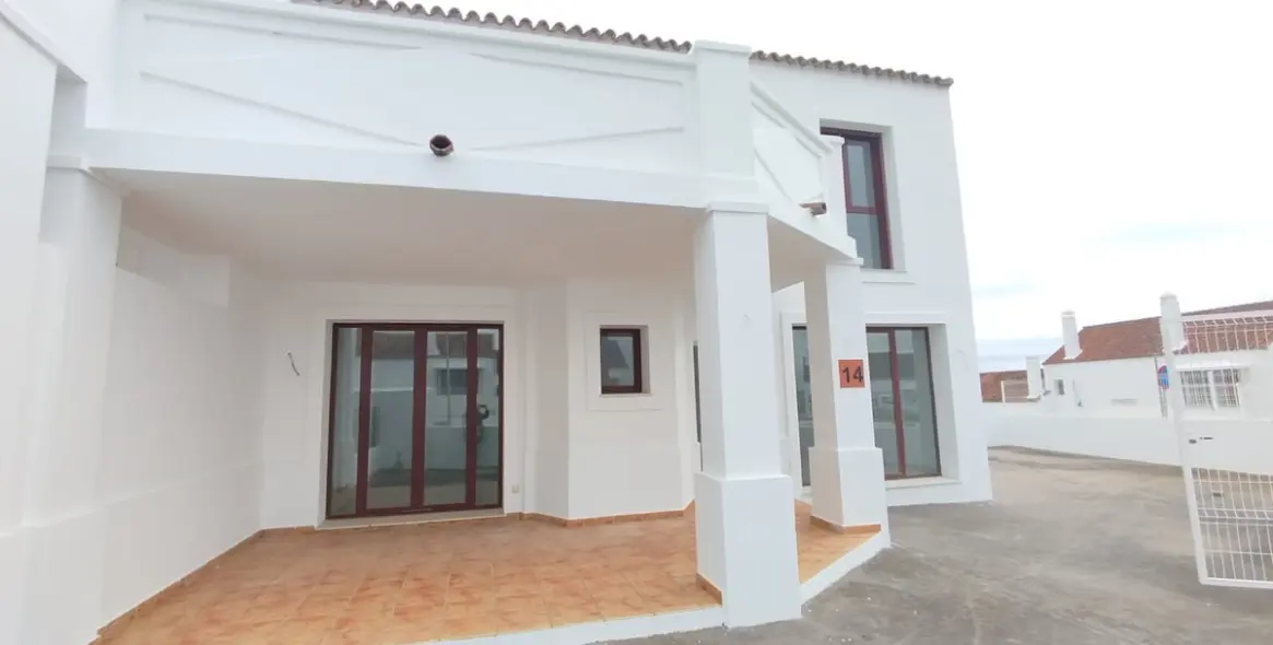 Продажа таунхауса в Doña Julia 7