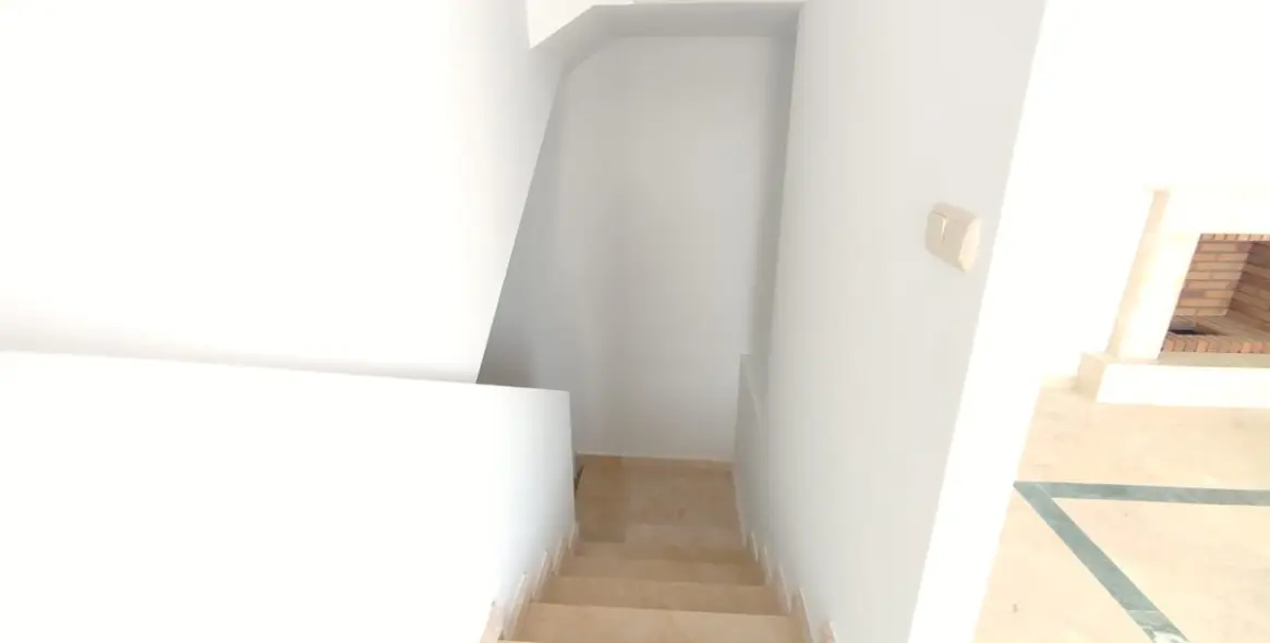 Продажа таунхауса в Doña Julia 15