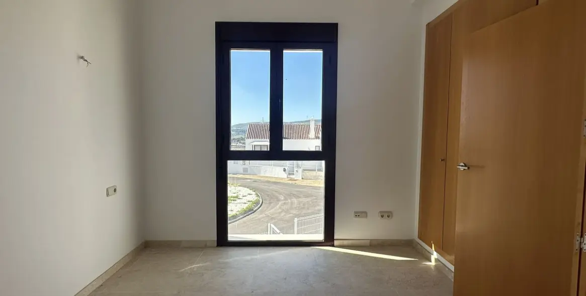 Продажа таунхауса в Doña Julia 38