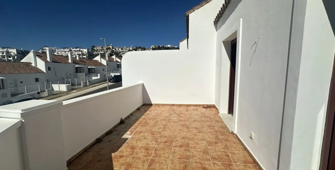 Продажа таунхауса в Doña Julia 55