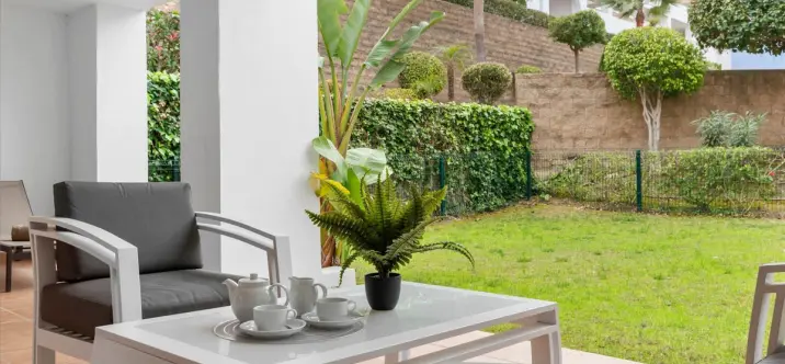 Продажа апартаментов на первом этаже в Estepona 3