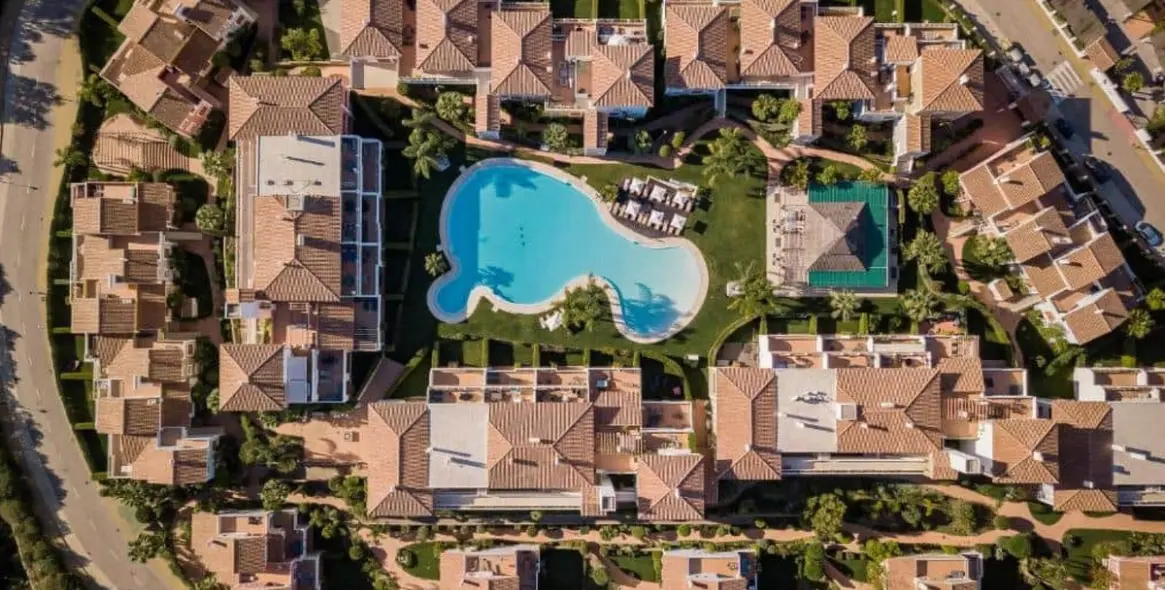 Sale of ground floor apartment in Estepona 24