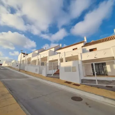 Venta de adosado en Doña Julia