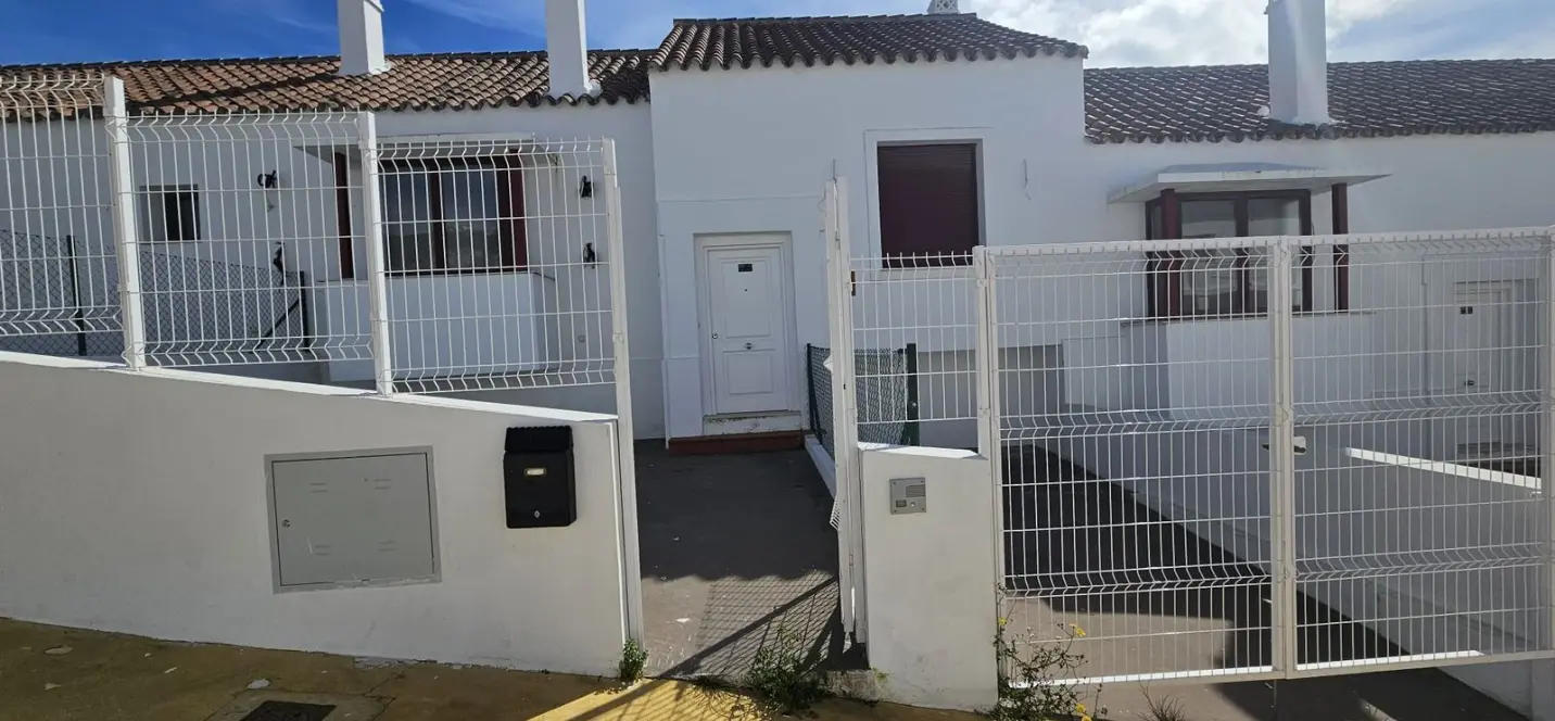 Venta de adosado en Doña Julia 1