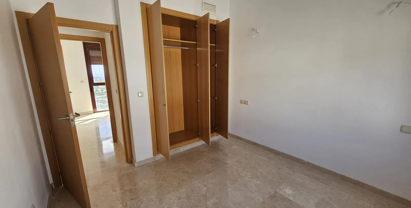 Продажа таунхауса в Doña Julia 8