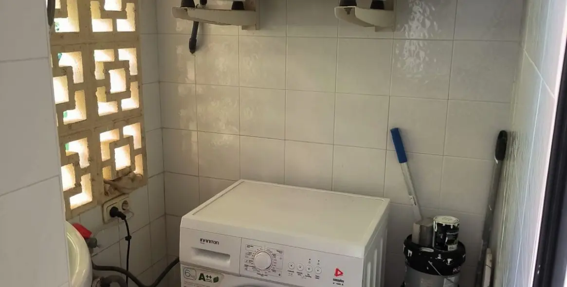 Venta de apartamento en planta media en Río Real 13