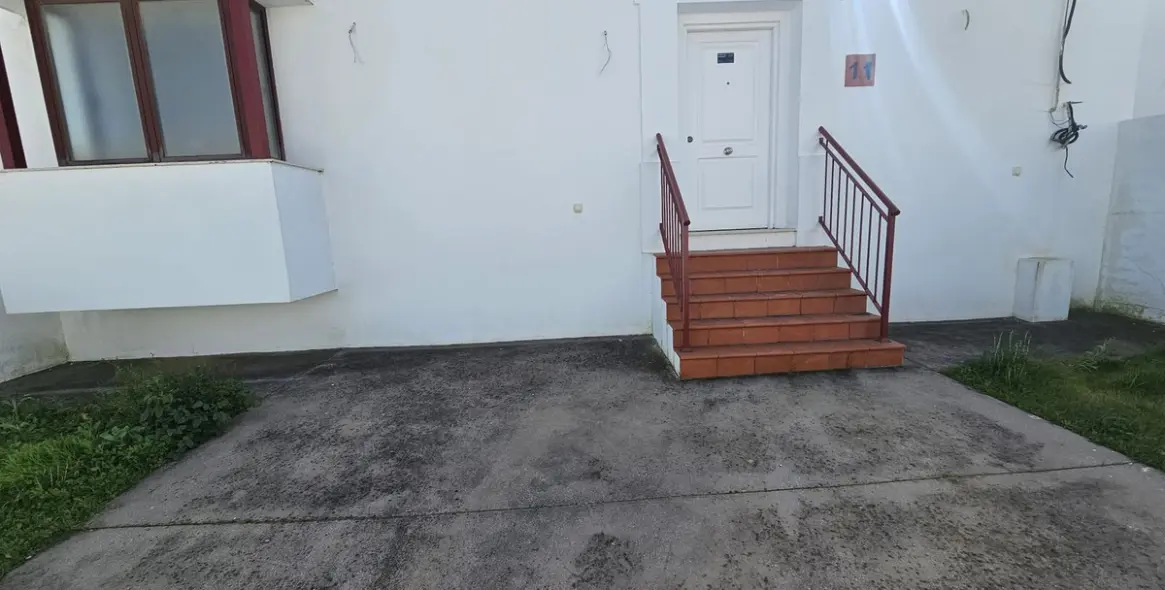 Sale of townhouse in Doña Julia 2