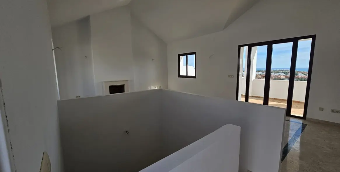 Sale of townhouse in Doña Julia 6