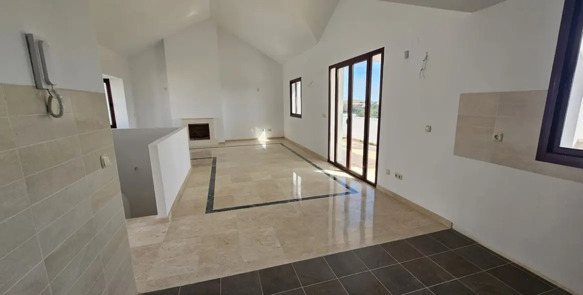 Sale of townhouse in Doña Julia 10