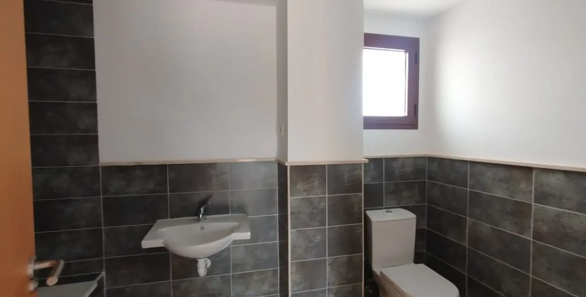 Venta de adosado en Doña Julia 20