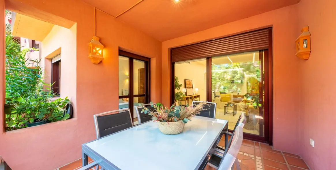 Venta de apartamento en planta baja en Marbella 1