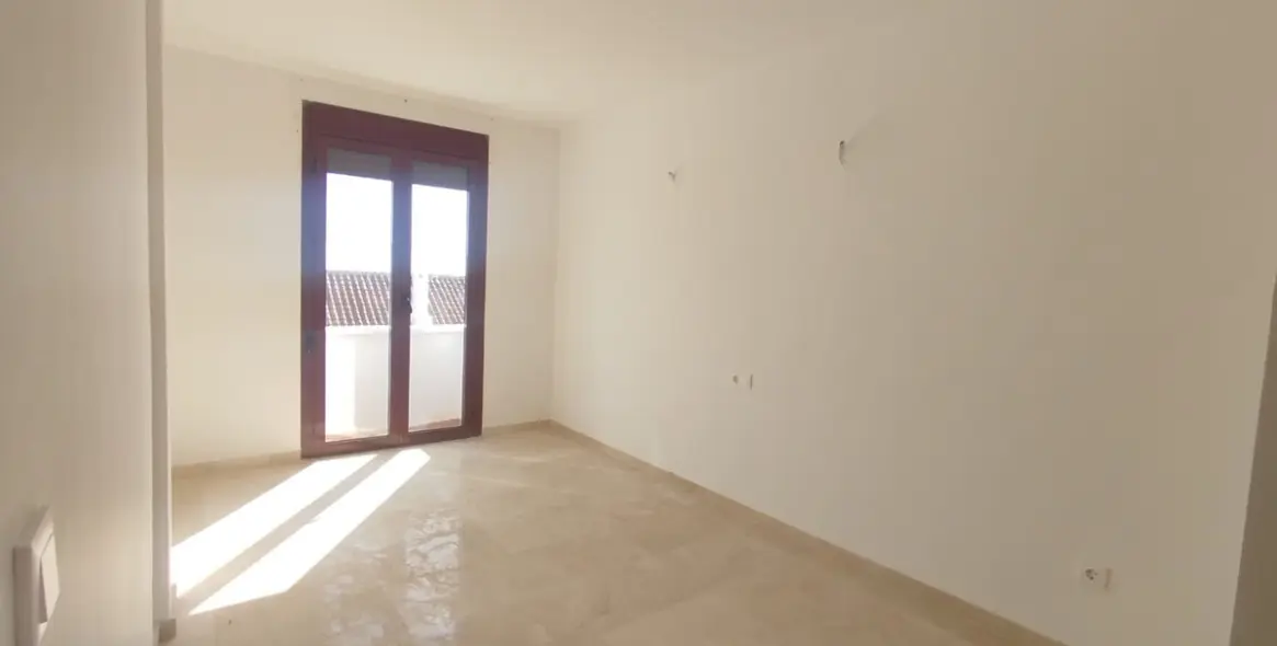 Sale of townhouse in Doña Julia 26