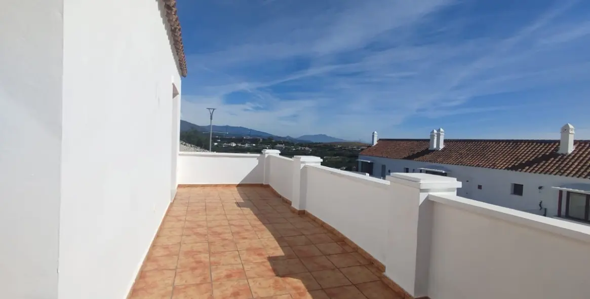 Sale of townhouse in Doña Julia 28