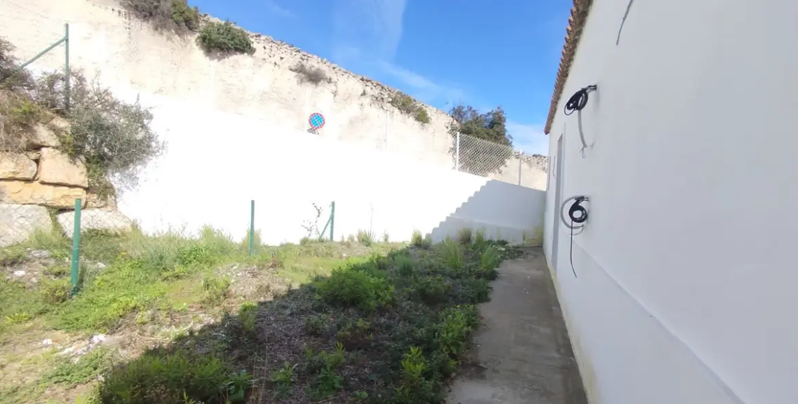 Sale of townhouse in Doña Julia 34