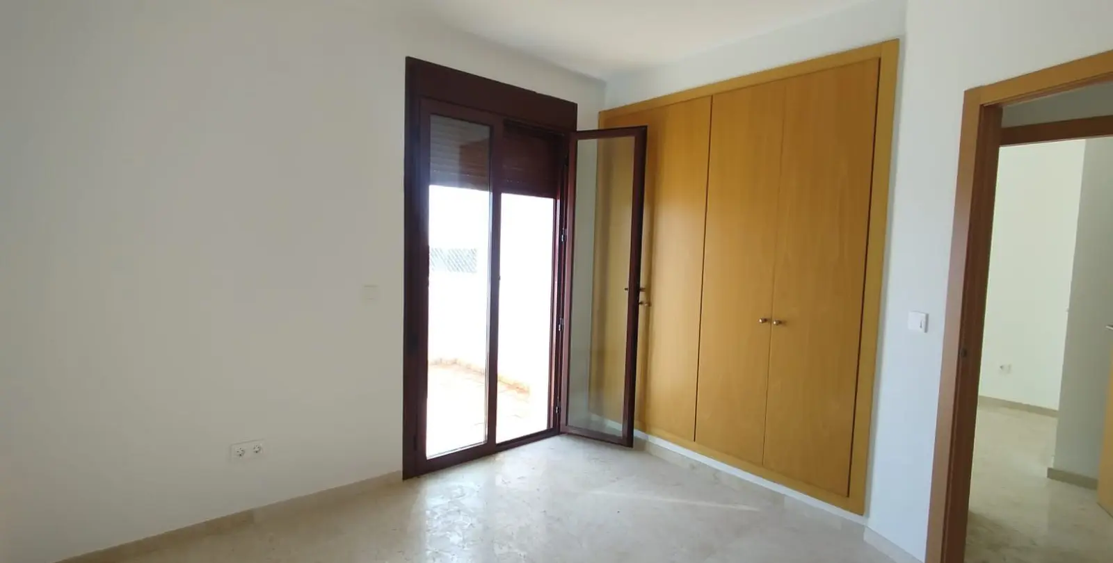 Venta de adosado en Doña Julia 17