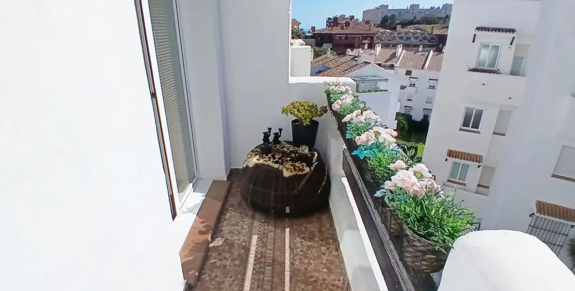 Sale of penthouse duplex in Torrequebrada 25
