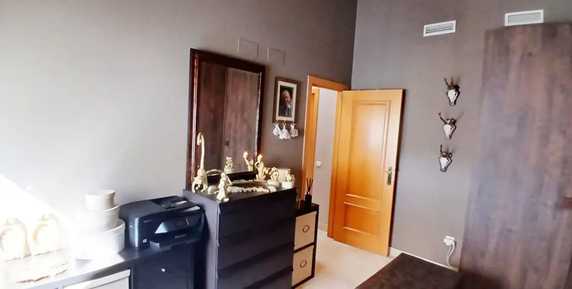 Sale of penthouse duplex in Torrequebrada 37