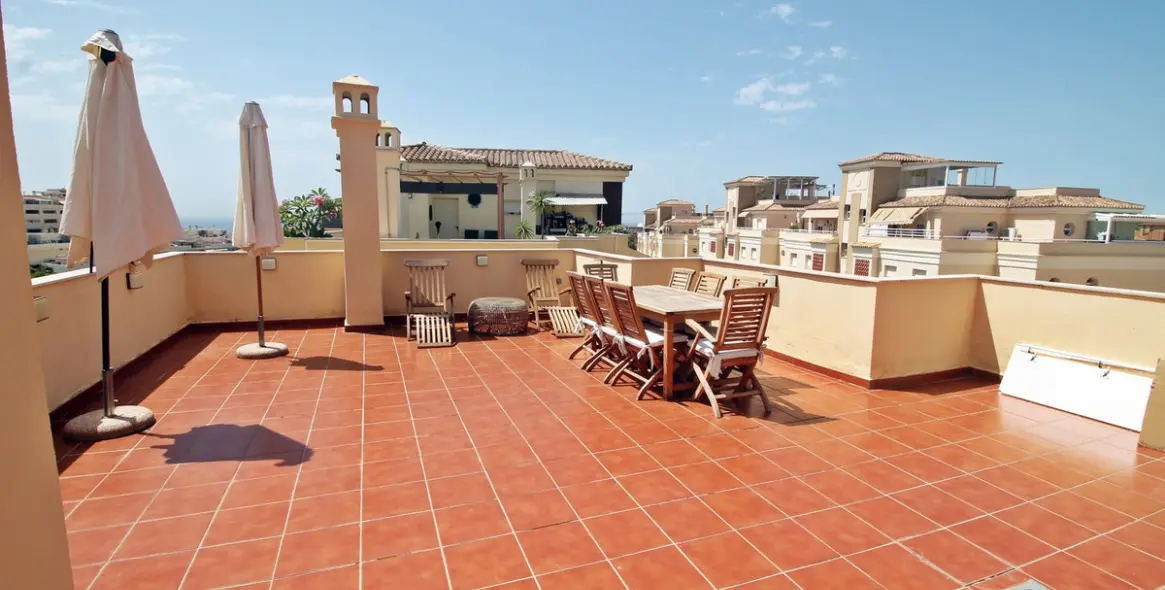 Sale of penthouse in Benalmadena 3