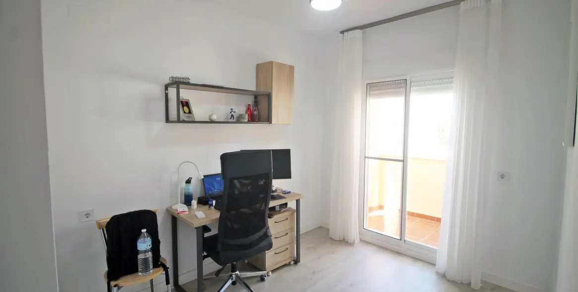 Sale of penthouse in Benalmadena 26