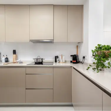 Sale of middle floor apartment in Estepona