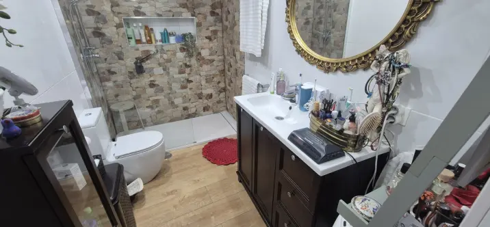 Sale of middle floor apartment in Marbella 4