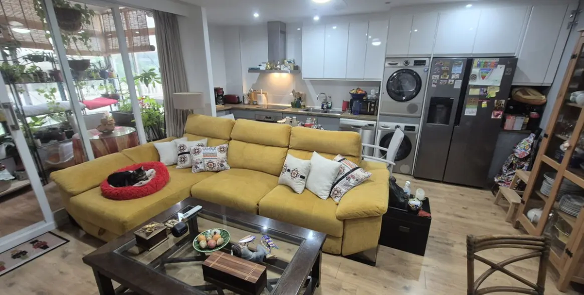 Sale of middle floor apartment in Marbella 10