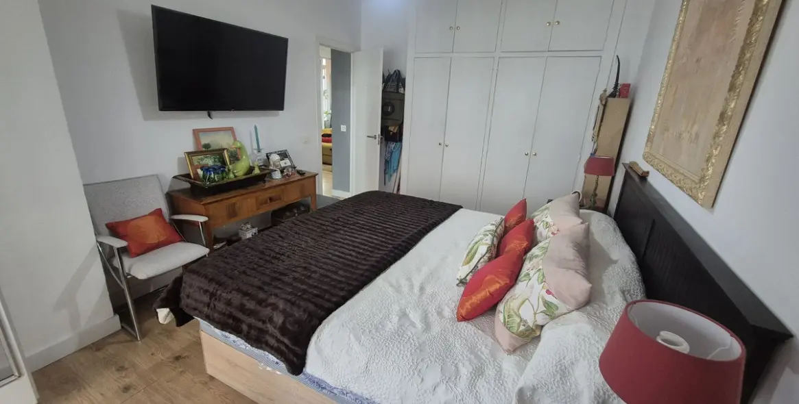 Sale of middle floor apartment in Marbella 17