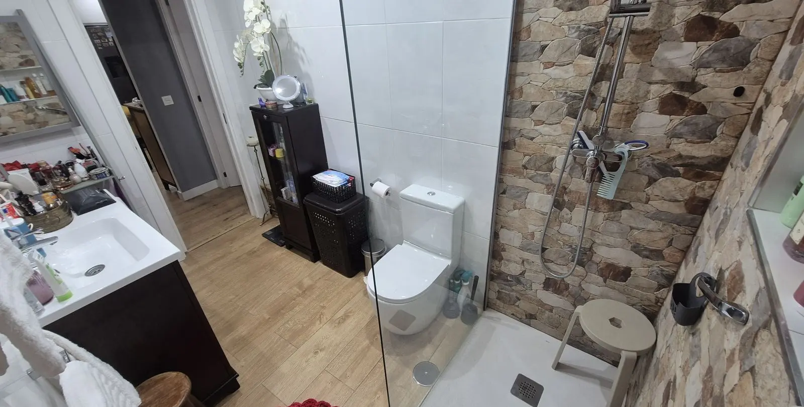 Sale of middle floor apartment in Marbella 21
