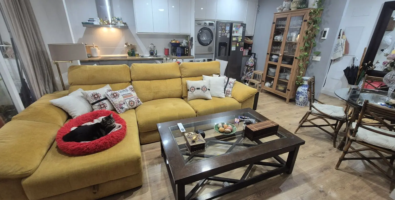 Sale of middle floor apartment in Marbella 26