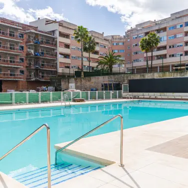 Продажа апартаментов на среднем этаже в Las Lagunas