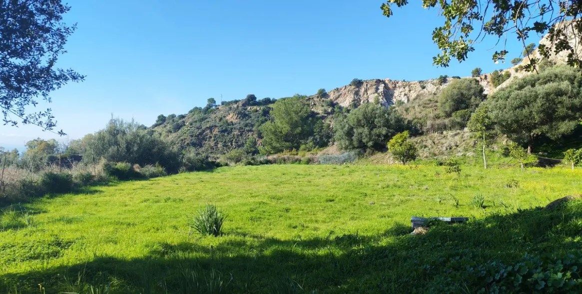 Venta de parcela residencial en Marbella 3