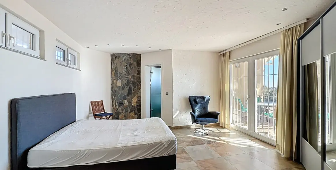 Venta de villa independiente en Arenas 16