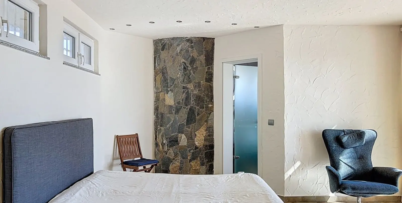 Продажа  отдельно стоящей виллы в Algarrobo 24