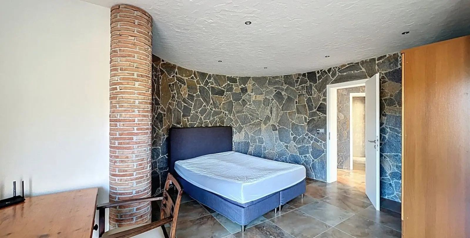 Продажа  отдельно стоящей виллы в Algarrobo 32