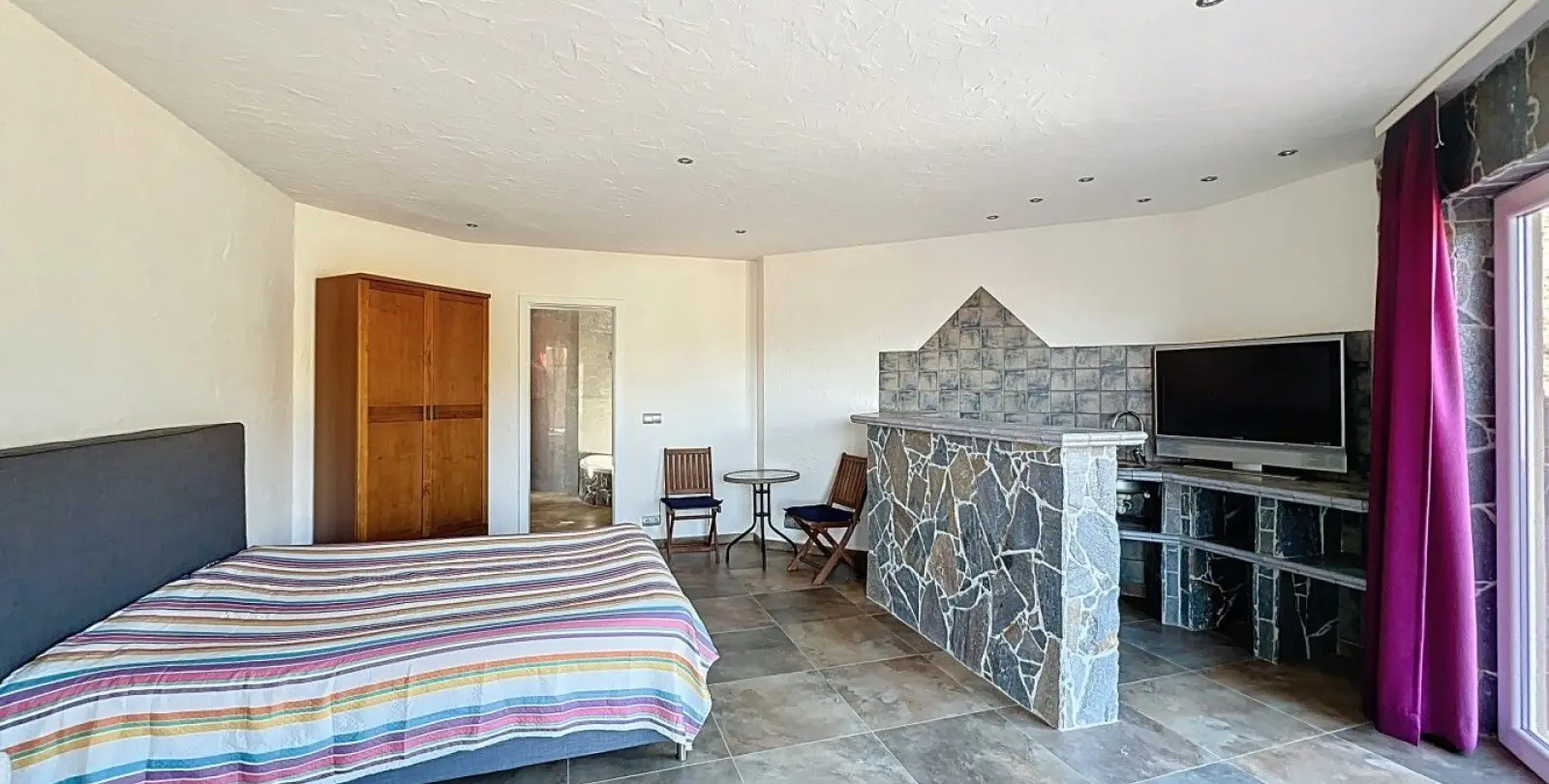 Продажа  отдельно стоящей виллы в Algarrobo 39