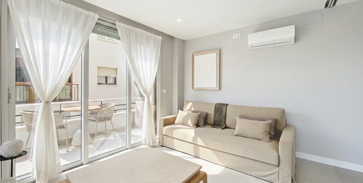 Sale of middle floor apartment in Estepona 20