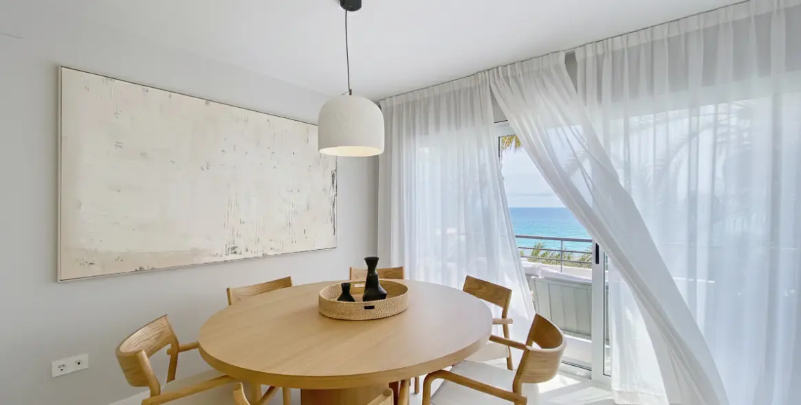 Sale of middle floor apartment in Estepona 23