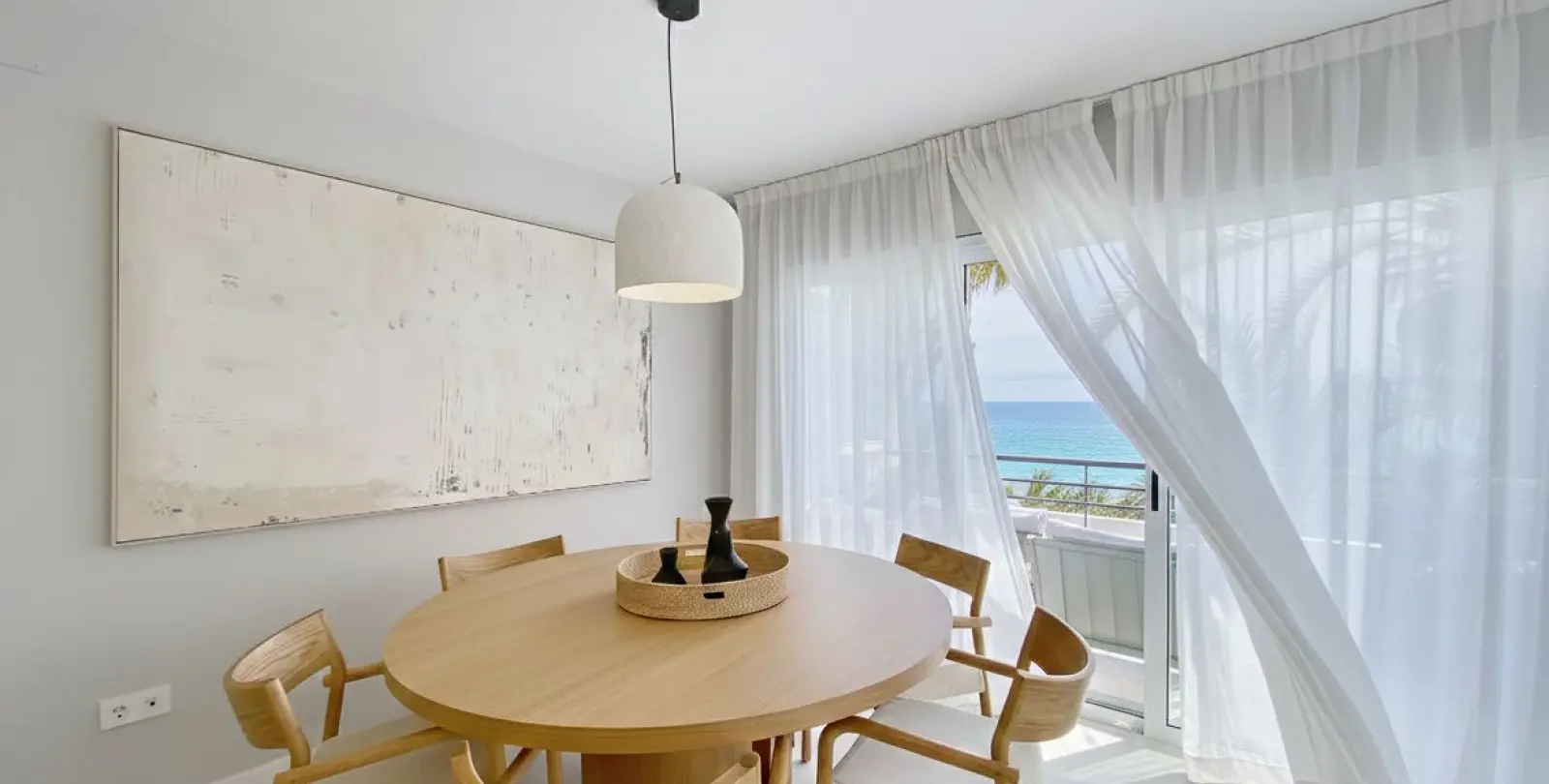 Venta de apartamento en planta media en Estepona 23